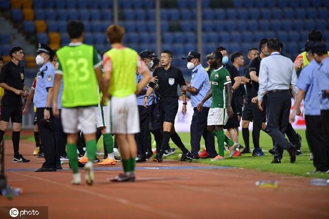 04:00西甲 巴塞罗那 VS 马德里竞技 同分对决，两大豪门谁能拿下重要三分？！